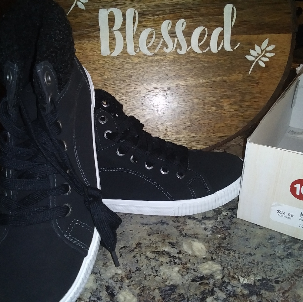 Blowfish sneakers 10